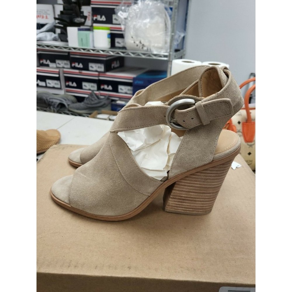 marc fisher sandals